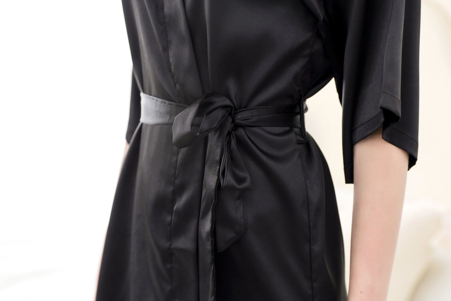 Underwear Women Bathrobe Women Robe Silk Satin Dress Pajamas Womens Bath Robes Sleepwear Ladies Long Gowns Black Plus Size Women 210203