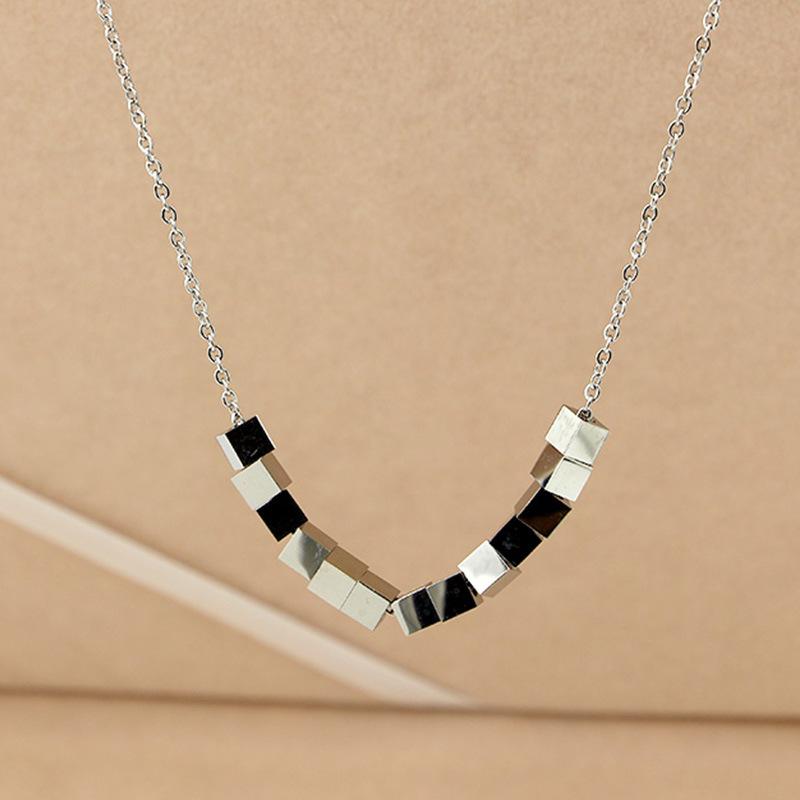 Martick Fashion Modern Woman 13 Squares Pendant Necklace Simple Elegant Link Chain Necklace 316L Stainless Steel Jewerly P131
Martick Fashion Modern Woman 13 Squares Pendant Necklace Simple Elegant Link Chain Necklace 316L Stainless Steel Jewerly P131
