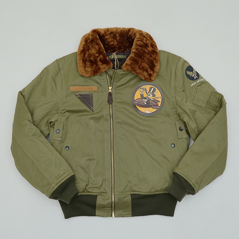 wears B-15A flight jacket from the army's vintage bomber male flying coat B-15 GZ42, Khaki
wears B-15A flight jacket from the army's vintage bomber male flying coat B-15 GZ42, Khaki