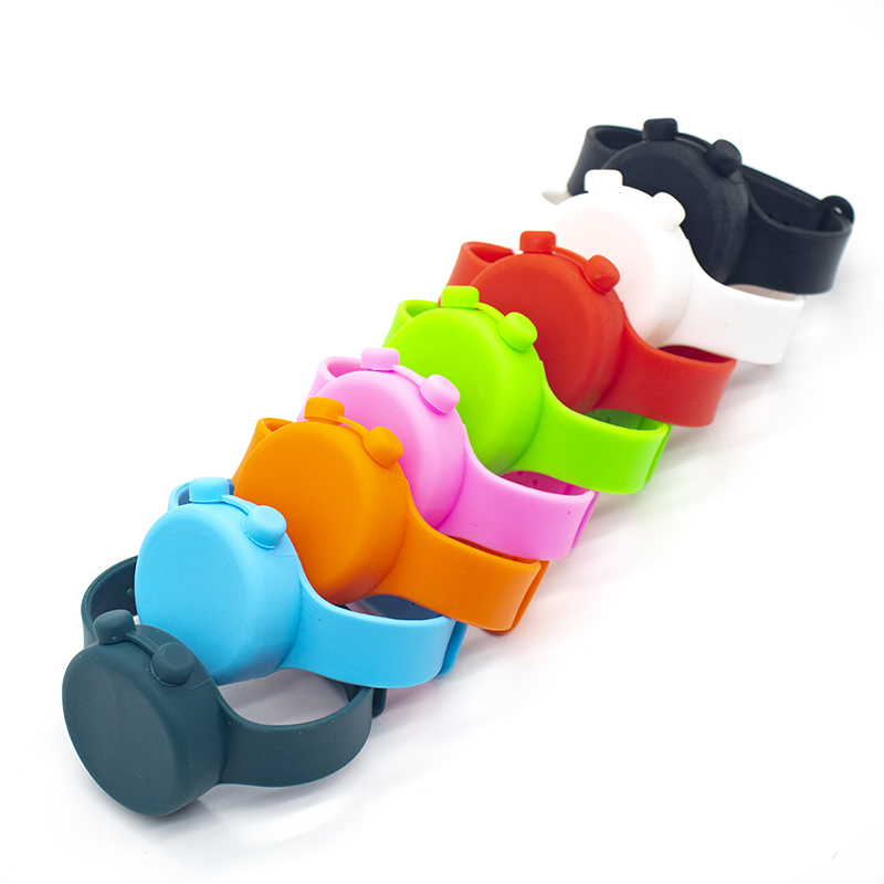 Good quality Home & Garden Dispenser Wearable Hand Sanitizer Dispensing Portable Bracelet Silicone Squeezy Wristband
Good quality Home & Garden Dispenser Wearable Hand Sanitizer Dispensing Portable Bracelet Silicone Squeezy Wristband