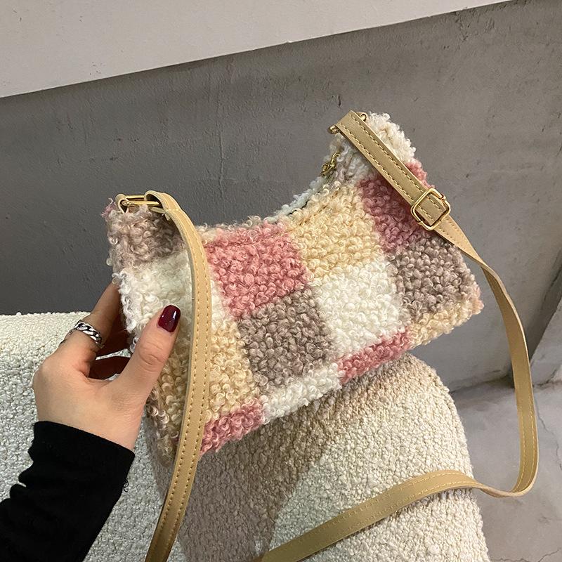2021 Women Lamb Wool Shoulder Armpit Bags For Lady Soft Plaid Purse And Handbag Female Winte Small Crossbody Bag, Champagne
2021 Women Lamb Wool Shoulder Armpit Bags For Lady Soft Plaid Purse And Handbag Female Winte Small Crossbody Bag, Champagne