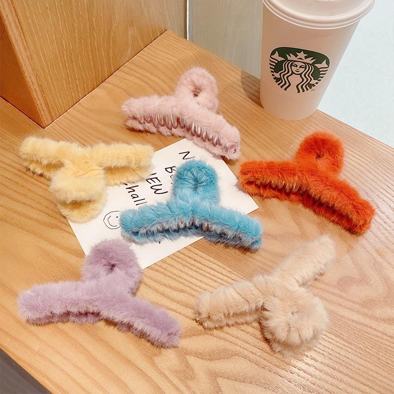 Winter New Women Girls Cute Colorful Soft Plush Hair Sweet Hair Holder Headband Clip Hairpin Fashion Accessories
Winter New Women Girls Cute Colorful Soft Plush Hair Sweet Hair Holder Headband Clip Hairpin Fashion Accessories