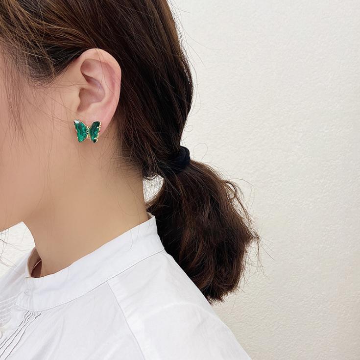 Valentine's Day Transparent Crystal Bow Fashion Cute Lady Earrings Female Temperament Fake Cartilage Earrings Jewelry Piercing
Valentine's Day Transparent Crystal Bow Fashion Cute Lady Earrings Female Temperament Fake Cartilage Earrings Jewelry Piercing