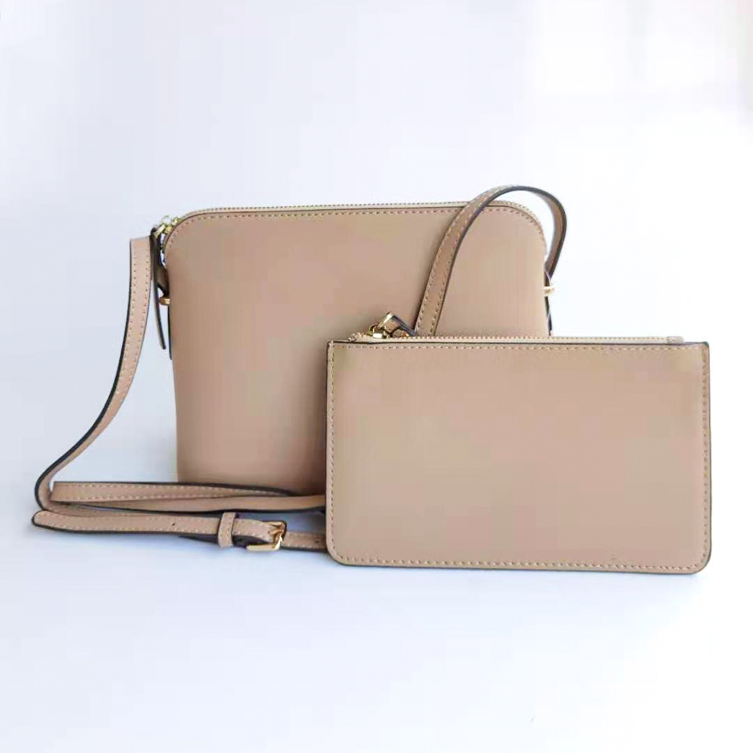 Women Luxurys Designers Bags 2 pcs set Cross body Shoulder Crossbody Shell Messenger Bags Purses Fashion Handbags 7 colors, Black
Women Luxurys Designers Bags 2 pcs set Cross body Shoulder Crossbody Shell Messenger Bags Purses Fashion Handbags 7 colors, Black