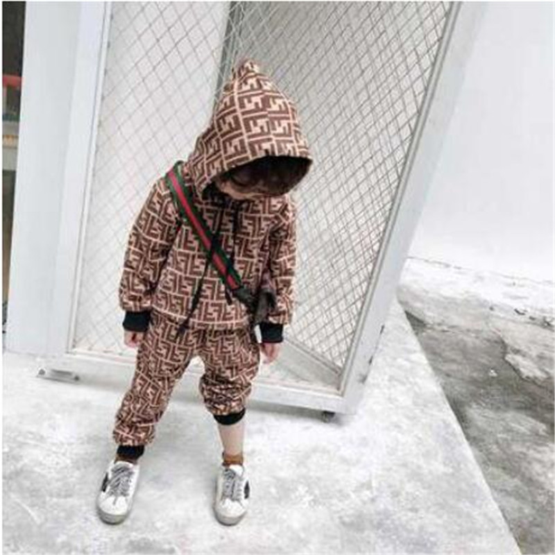 2020 Classic fashion Whole body letters F Boy Girl Long Sleeve Hoodies+Pants 2pcs Sport Suit Kids fashion Children's Designer Clothing Sets, White
2020 Classic fashion Whole body letters F Boy Girl Long Sleeve Hoodies+Pants 2pcs Sport Suit Kids fashion Children's Designer Clothing Sets, White