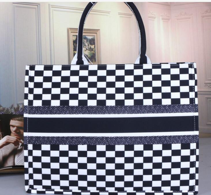 2020Ladies new messenger bag handbag high quality canvas shoulder bag handbag dustproof pad, packaging
