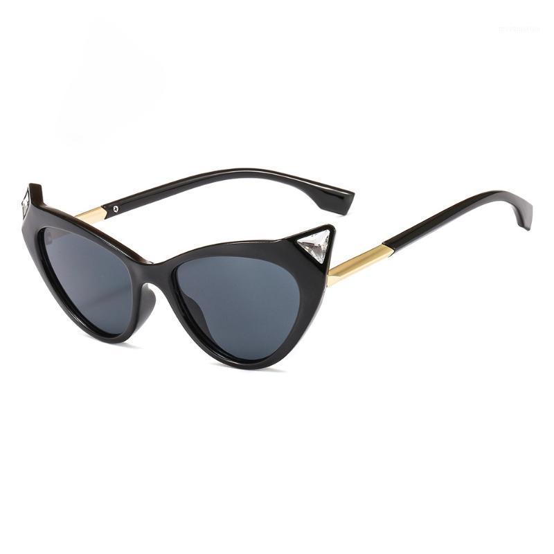 Fashion Cat Eye Sunglasses Rhinestone Black Sunglasses Shades For Women Brand Designer Sexy cat eye woman1
Fashion Cat Eye Sunglasses Rhinestone Black Sunglasses Shades For Women Brand Designer Sexy cat eye woman1