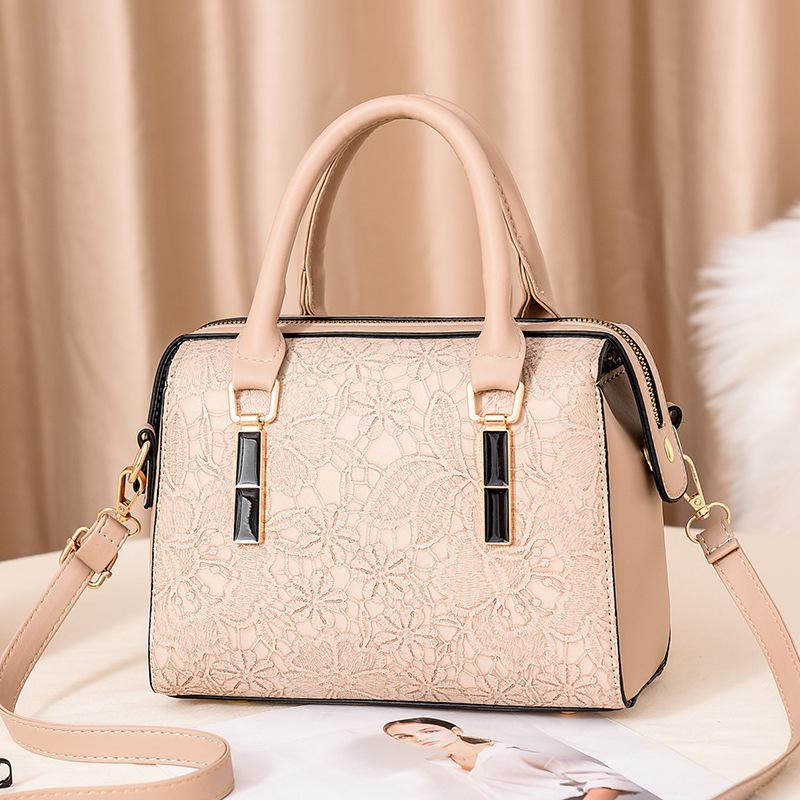 Women's bag 2021 spring/summer new fashion hand-held one-shoulder sloping cross-girl bag personality trend girl
Women's bag 2021 spring/summer new fashion hand-held one-shoulder sloping cross-girl bag personality trend girl