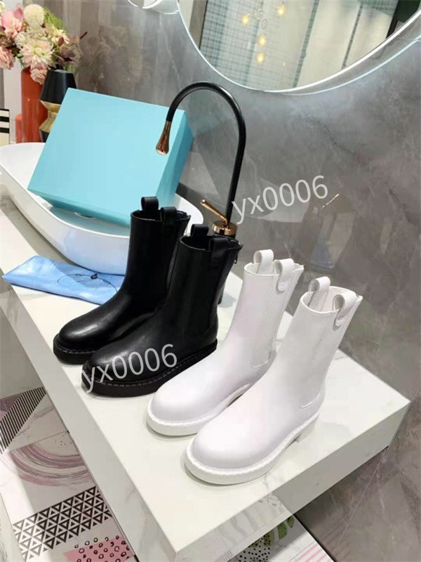 designer boots Snow boot Women Winter Fashion Australia Classic Short Ankle Knee Bow girl MINI Bailey womens ly211121, 01
designer boots Snow boot Women Winter Fashion Australia Classic Short Ankle Knee Bow girl MINI Bailey womens ly211121, 01