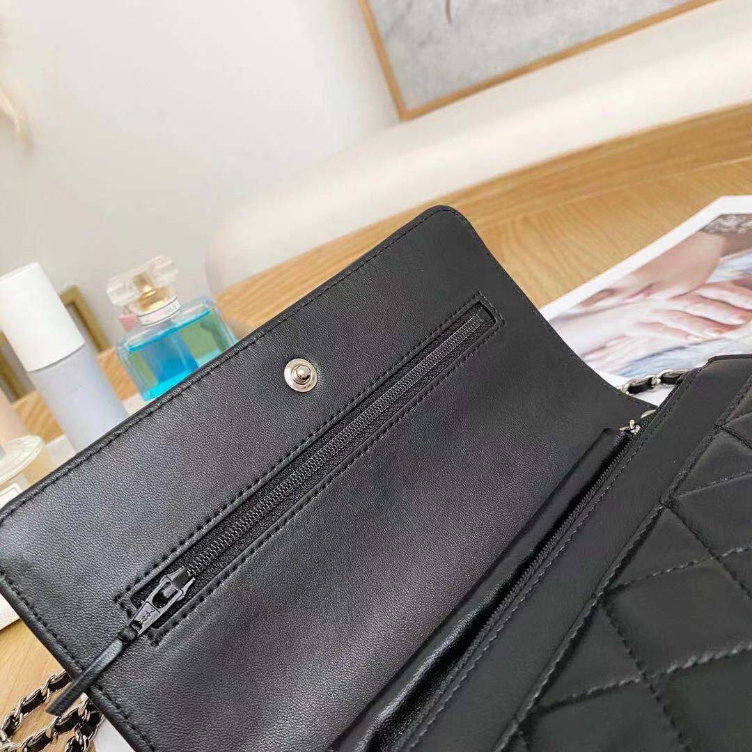Top quality Ladies bags wallet on chain series number woc black mini classic quilted flap crossbody handbags evening bags with box, Other style contact us
Top quality Ladies bags wallet on chain series number woc black mini classic quilted flap crossbody handbags evening bags with box, Other style contact us