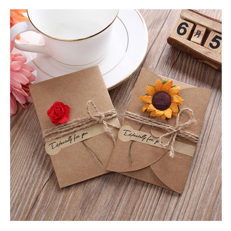 Creative DIY Retro Kraftpaper Handmade Dried Flower Cards Birthday Valentine's Day Teacher's Day Universal Blessing Card
Creative DIY Retro Kraftpaper Handmade Dried Flower Cards Birthday Valentine's Day Teacher's Day Universal Blessing Card