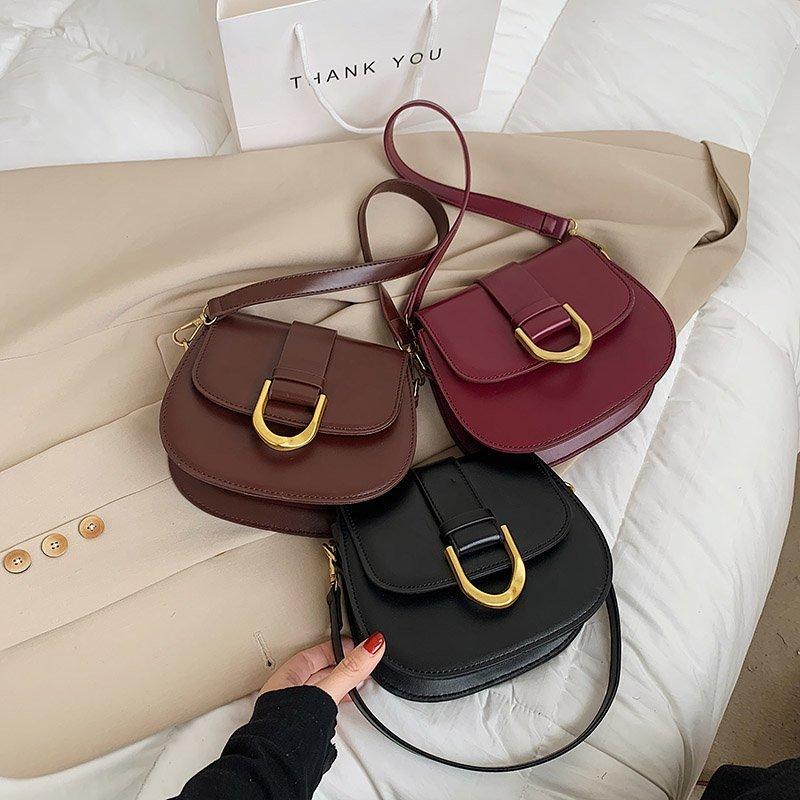 New Luxury Fashion Women Crossbody Bag classic Semicircle Saddle Bags Soft Leather Shoulder Bags For Ladies Handbags Designer, Black
New Luxury Fashion Women Crossbody Bag classic Semicircle Saddle Bags Soft Leather Shoulder Bags For Ladies Handbags Designer, Black