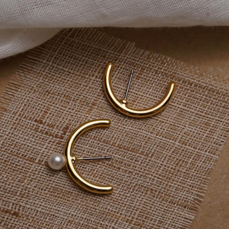 WTLTC Asymmetric C Shaped Stud Earrings for Women Single Pearl Big Post Earrings Minimalist Ear Cuff New Fashion Studs
WTLTC Asymmetric C Shaped Stud Earrings for Women Single Pearl Big Post Earrings Minimalist Ear Cuff New Fashion Studs