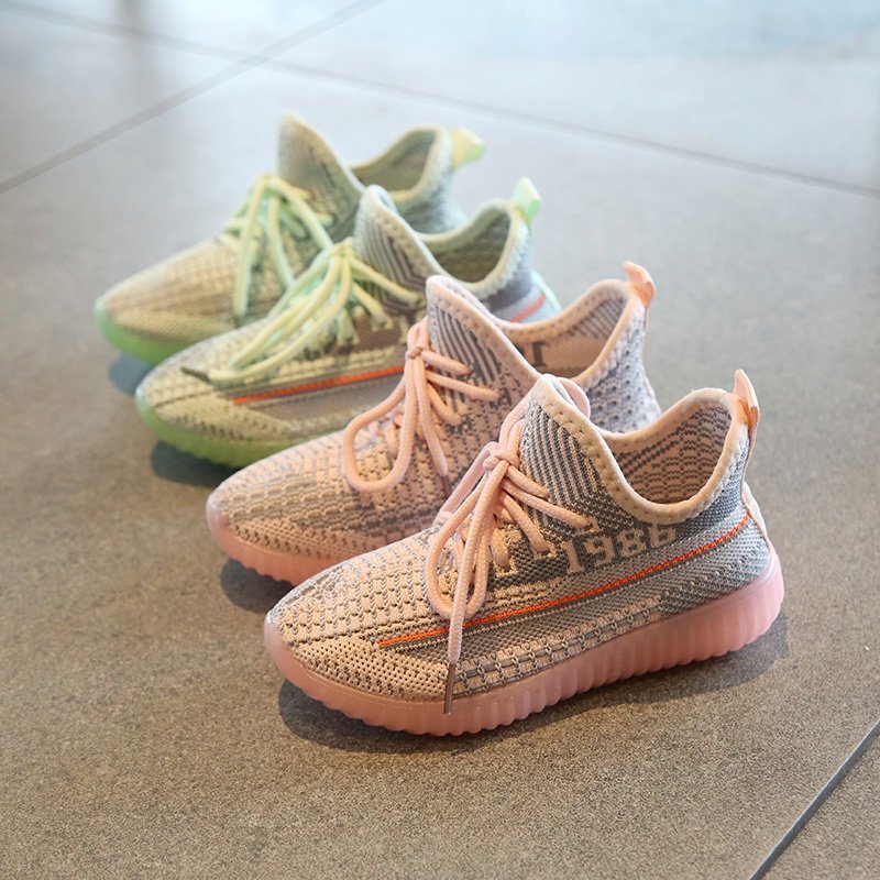 2019 New Child shoes fly woven Letter Printed breathable sports shoes For Girls And Boys Outdoor Wear Kicks wholesale, Pink
2019 New Child shoes fly woven Letter Printed breathable sports shoes For Girls And Boys Outdoor Wear Kicks wholesale, Pink