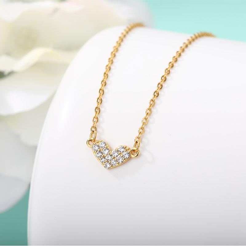 Shiny Heart Pendant Necklaces Aesthetic Chain Necklace Zircon Choker Necklace for Women mom Jewelry Christmas Gifts
Shiny Heart Pendant Necklaces Aesthetic Chain Necklace Zircon Choker Necklace for Women mom Jewelry Christmas Gifts