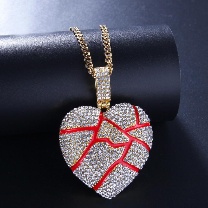 Hip Hop Full Rhinestones Paved Bling Out Gold Zinc Alloy Heart Shape Pendants Necklace for Men Rapper Jewelry Drop Shipping
Hip Hop Full Rhinestones Paved Bling Out Gold Zinc Alloy Heart Shape Pendants Necklace for Men Rapper Jewelry Drop Shipping