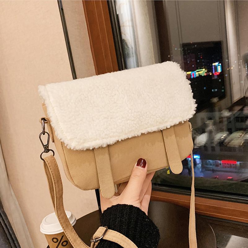 Winter Women's Messenger Bag 2021 New Fashion Lamb Wool One-Shoulder Crossbody Bag Brand Designer Luxury All-Match Women's Bags, Khaki
Winter Women's Messenger Bag 2021 New Fashion Lamb Wool One-Shoulder Crossbody Bag Brand Designer Luxury All-Match Women's Bags, Khaki