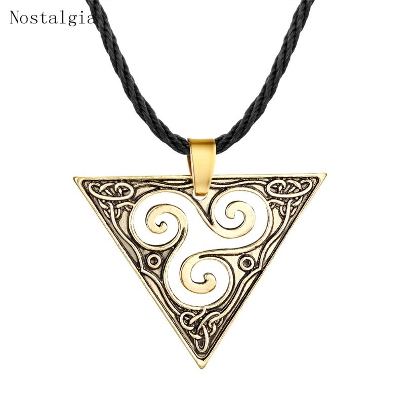 Viking Spiral Triskele Triangle Necklace Vintage Jewelry Geometric Pendant Triskelion Necklaces Men Women Gift
Viking Spiral Triskele Triangle Necklace Vintage Jewelry Geometric Pendant Triskelion Necklaces Men Women Gift