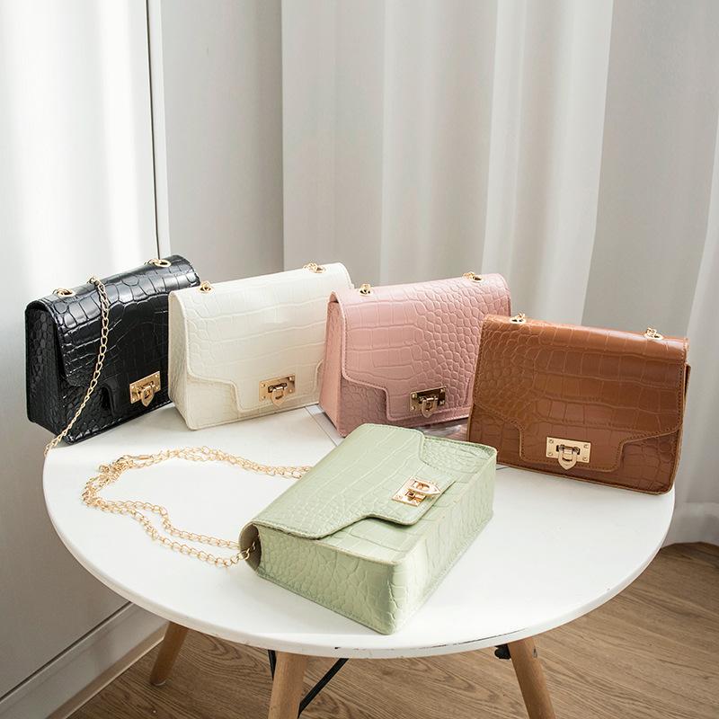 2021 autumn and winter new one-shoulder oblique fashion trend chain bag wholesale foreign trade women's bag small a hair, Black
2021 autumn and winter new one-shoulder oblique fashion trend chain bag wholesale foreign trade women's bag small a hair, Black