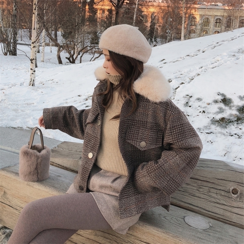 Mishow Women New winter clothing thicken woolen jacket female Korean version of the short loose Plaid woolen coat MX18D9536 201216