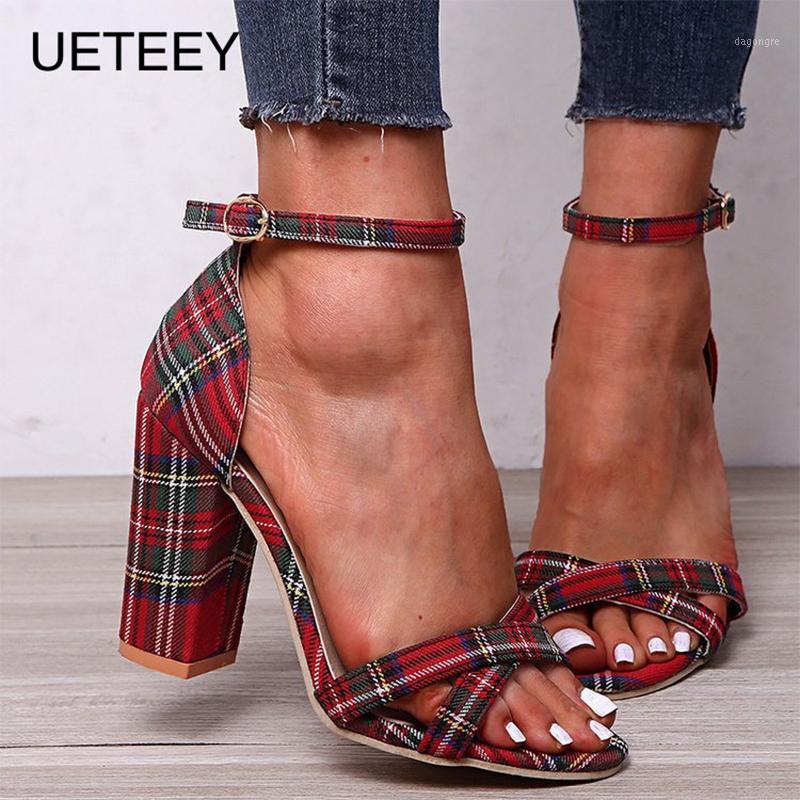 2020-2021 women pumps new plaid cloth thick with a word buckle banquet sexy fashion women's high heel sandals Top quality shoes1, Black
2020-2021 women pumps new plaid cloth thick with a word buckle banquet sexy fashion women's high heel sandals Top quality shoes1, Black