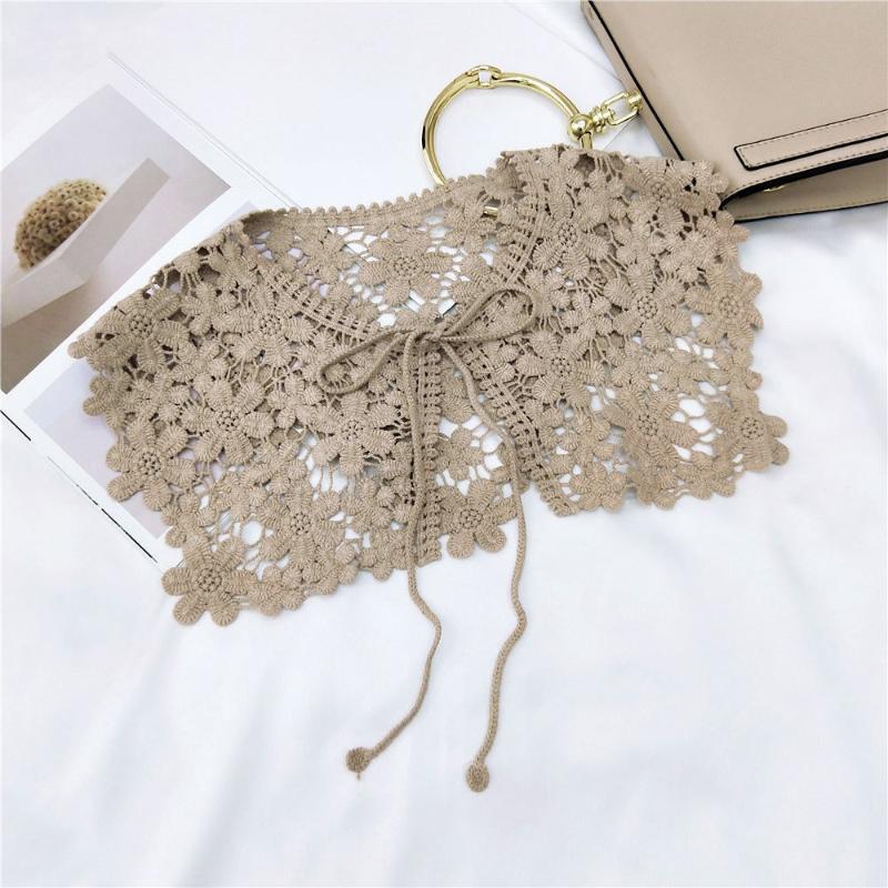 Scarves 2021 Spring Summer Women's Camel Triangle Lace Scarf Handkerchief Bag With Flowers Woman Silk Hair Head Scarfs Bandana
Scarves 2021 Spring Summer Women's Camel Triangle Lace Scarf Handkerchief Bag With Flowers Woman Silk Hair Head Scarfs Bandana