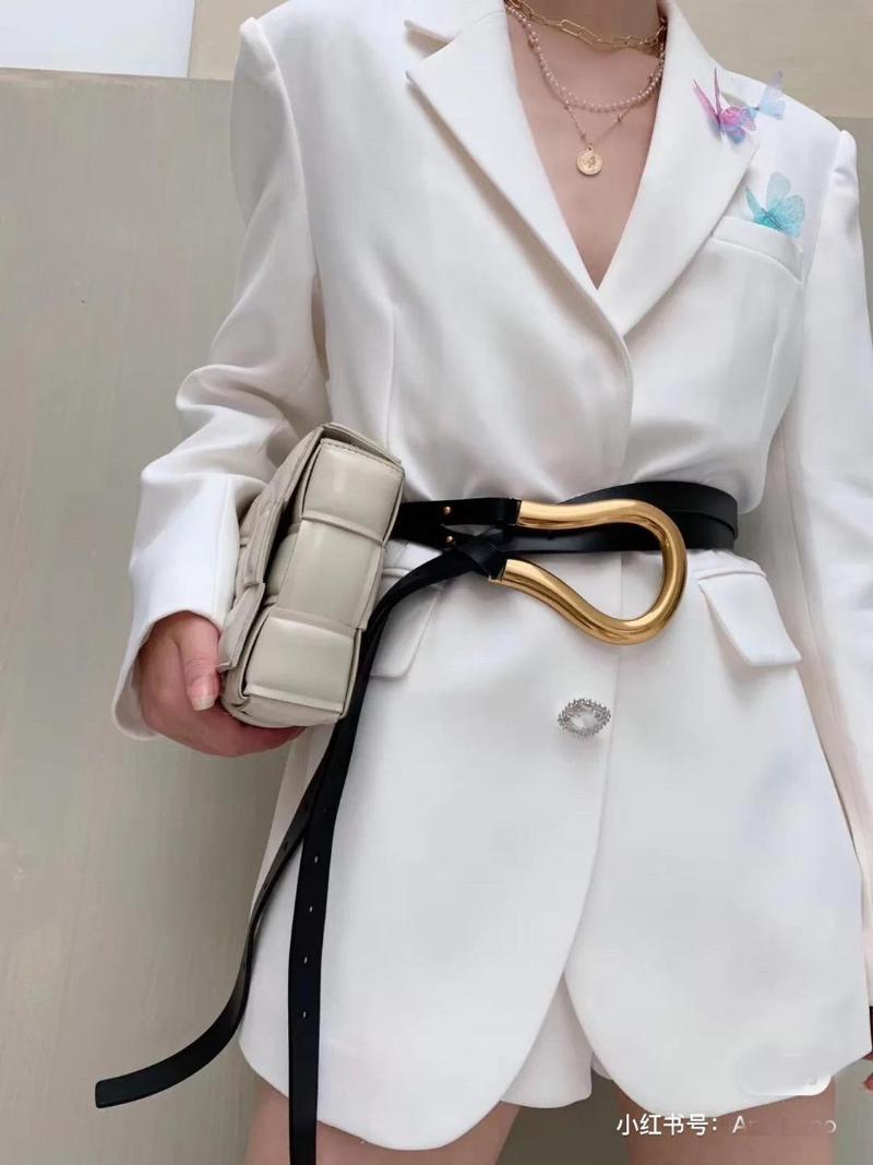 autumn fashion women luxury butterful blazer female high quality white jacket coat gdnz 8.23
autumn fashion women luxury butterful blazer female high quality white jacket coat gdnz 8.23