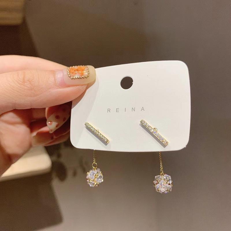 Stud Fashion Brand Delicate Jewelry 14K Real Gold Crystal Earrings For Women Zircon CZ Beads
Stud Fashion Brand Delicate Jewelry 14K Real Gold Crystal Earrings For Women Zircon CZ Beads
