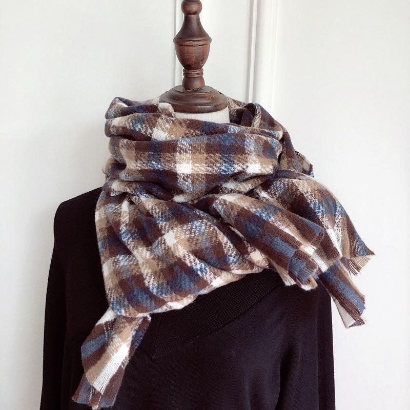 Korean style Warmer Winter Fashion Shawls Luxury Gift For Women Ladies Plaid Cashmere Scarf
Korean style Warmer Winter Fashion Shawls Luxury Gift For Women Ladies Plaid Cashmere Scarf