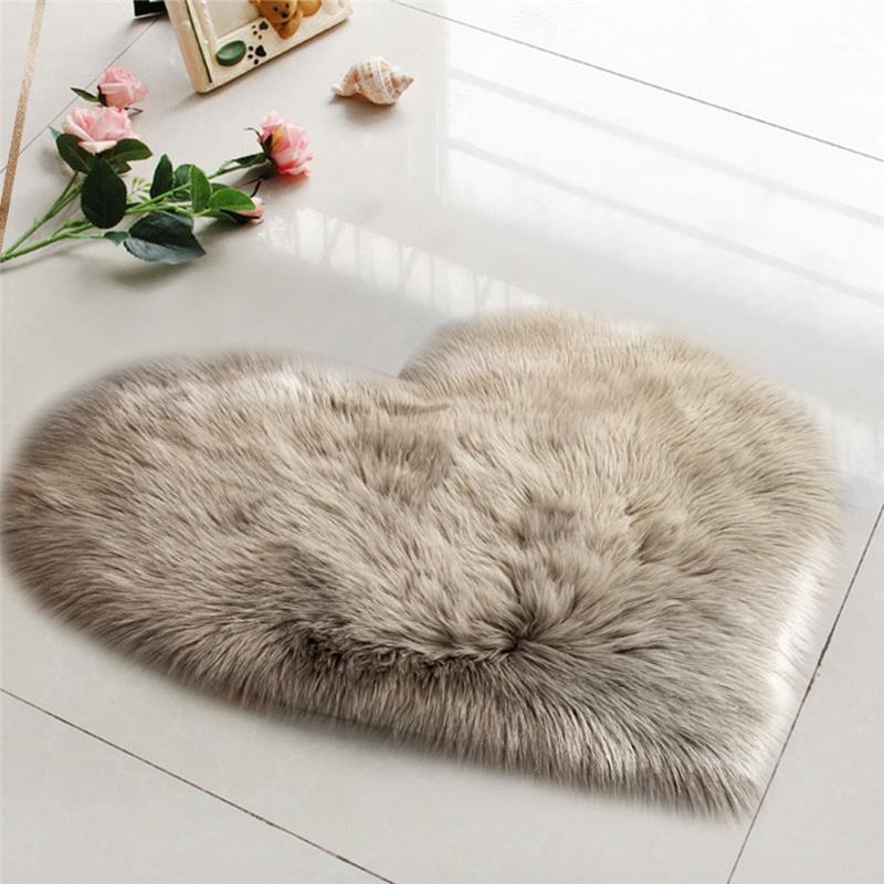 Hairy Carpet Heart-Shaped Artificial Wool Home Decoration Chairs Bed Sofas Artificial Sheepskin Rug Wool Carpet Arts Table1, Pink
Hairy Carpet Heart-Shaped Artificial Wool Home Decoration Chairs Bed Sofas Artificial Sheepskin Rug Wool Carpet Arts Table1, Pink