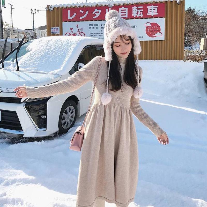 Autumn Winter Women' Dress French Retro Solid Color V-neck Sweater Dress New Button Knitted Bottoming Dresses LL969, Beige
Autumn Winter Women' Dress French Retro Solid Color V-neck Sweater Dress New Button Knitted Bottoming Dresses LL969, Beige