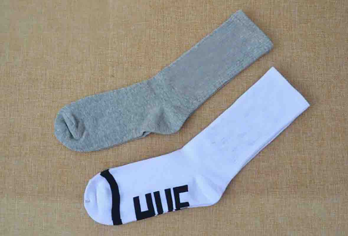 Hip-hop Socks Men Flame Street Socks with Letters Women Chaussettes Athletic Autumn Running Basketball Breathable In Tube Socks 6 Styles, No1
Hip-hop Socks Men Flame Street Socks with Letters Women Chaussettes Athletic Autumn Running Basketball Breathable In Tube Socks 6 Styles, No1