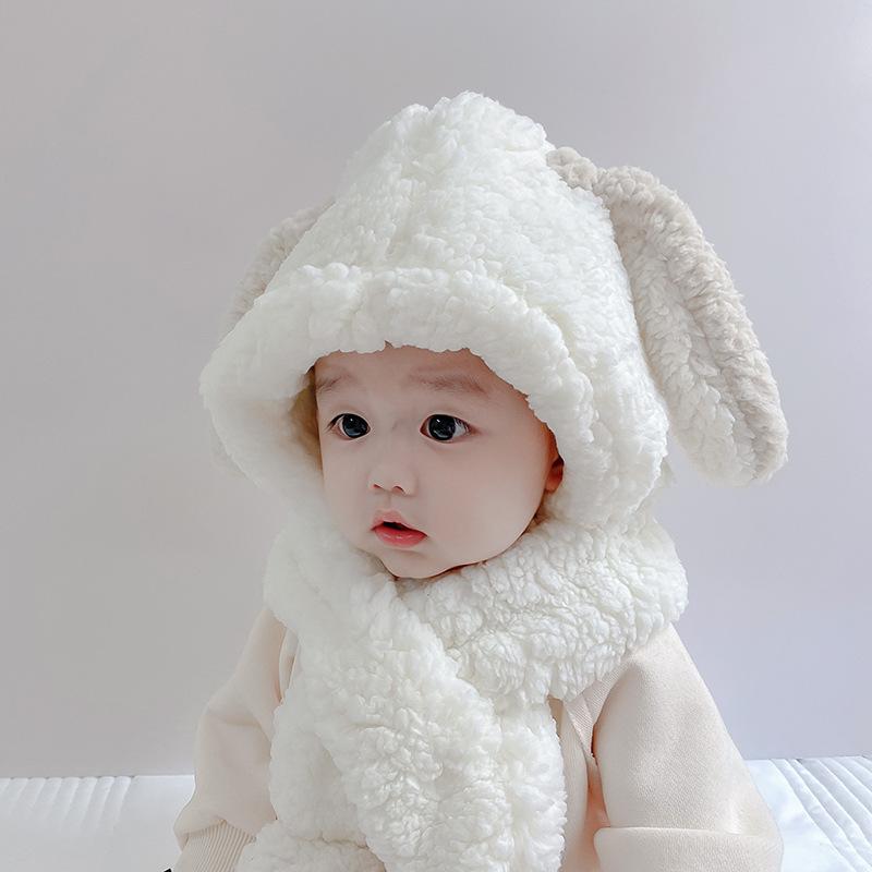 New 2-8 Years Old Boys Girls Winter Child Novelty Caps Warm Cute Bear Ear Hat Casual Plush Hat Scarf Gloves Set Casual Kids Caps
New 2-8 Years Old Boys Girls Winter Child Novelty Caps Warm Cute Bear Ear Hat Casual Plush Hat Scarf Gloves Set Casual Kids Caps