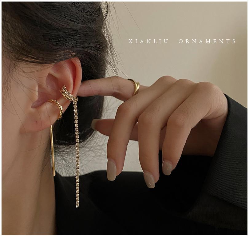 Huanzhi 2020 New Simple Gold Metal Asymmetry Long Tassel No Piercing Ear Cuff Crystal Hook Clip Earrings For Women Jewe jllyjk
Huanzhi 2020 New Simple Gold Metal Asymmetry Long Tassel No Piercing Ear Cuff Crystal Hook Clip Earrings For Women Jewe jllyjk