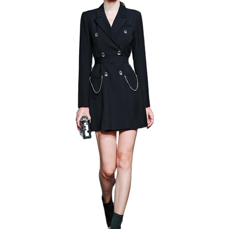 New Autumn Fashion Design Women Black Blazers Coats Vintage Double-Breasted Long Sleeve Luxury Crystal Decoration Office Outwear
New Autumn Fashion Design Women Black Blazers Coats Vintage Double-Breasted Long Sleeve Luxury Crystal Decoration Office Outwear