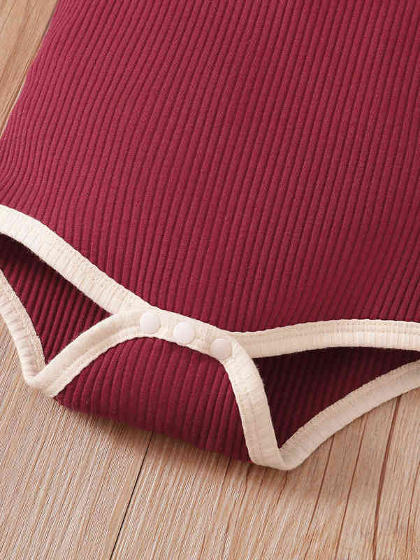 Baby Contrast Binding Butterfly Sleeve Bodysuit & Bow Front Shorts SHE