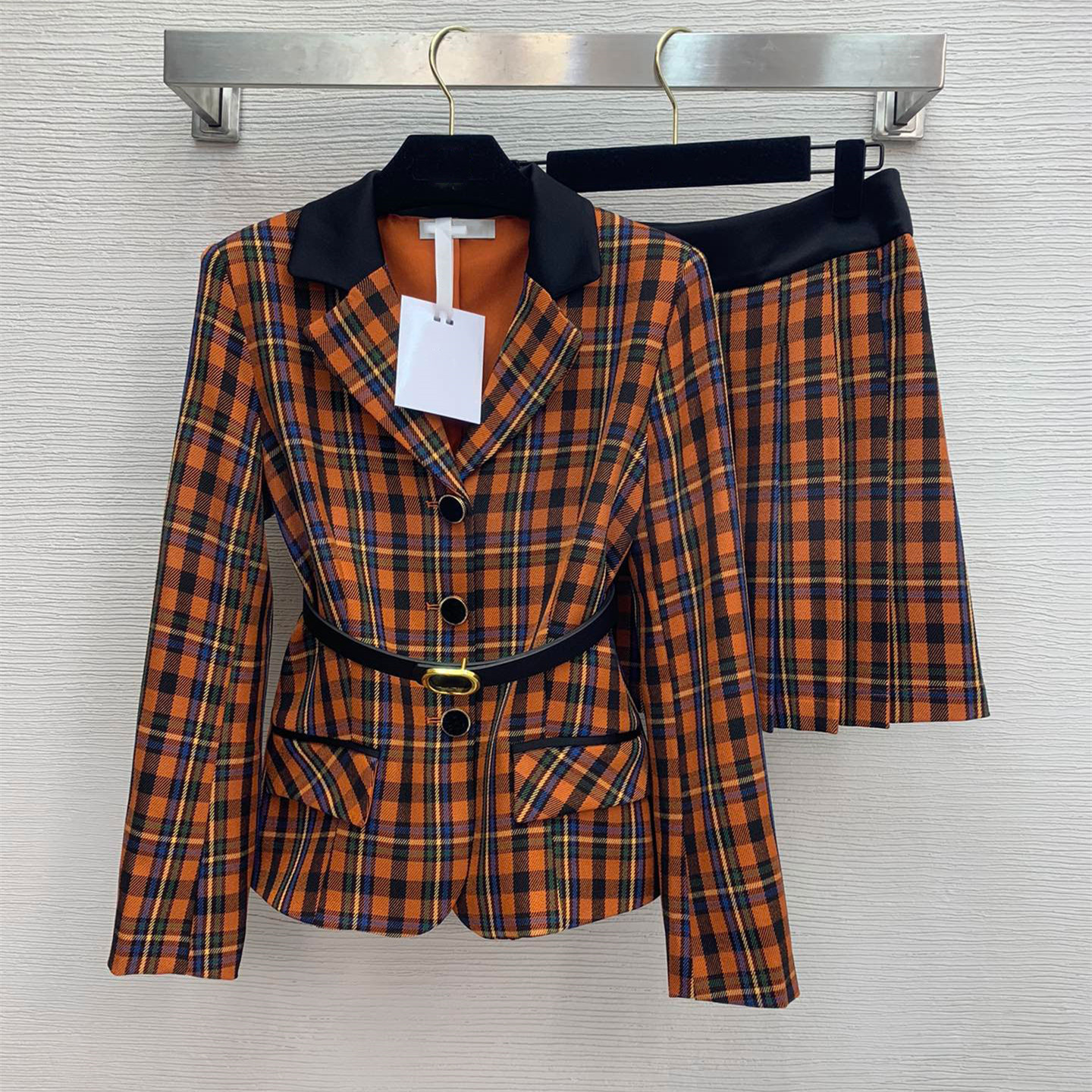 2021 new belt waist contrast Plaid suit coat high waist pleated skirt half skirt suit, Orange
2021 new belt waist contrast Plaid suit coat high waist pleated skirt half skirt suit, Orange