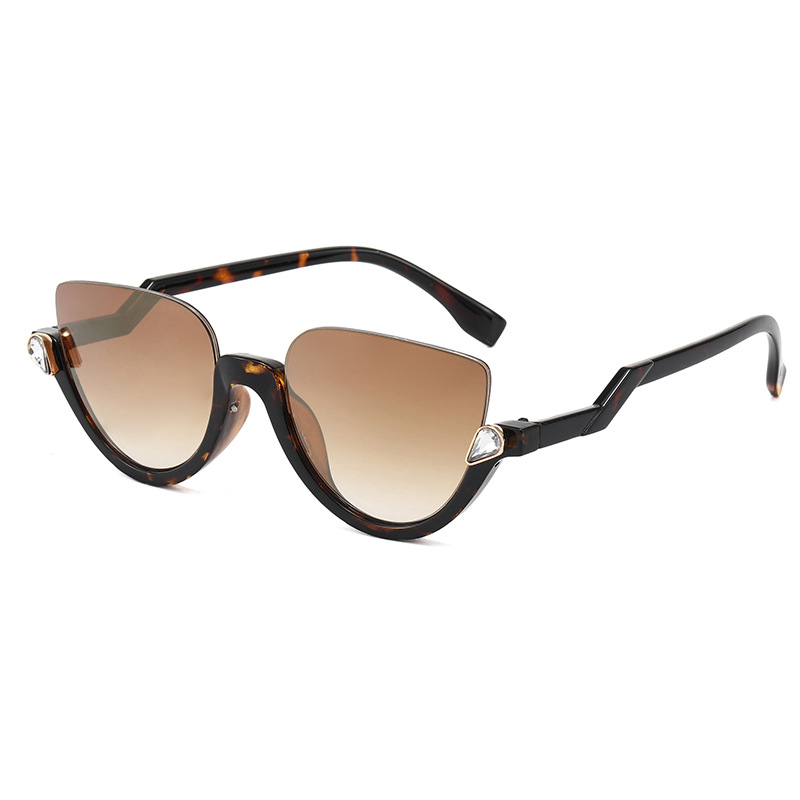 fashion Retro Sunglasses Half frame RETRO SUNGLASSES fashion diamond Sunglasses anti blue glasses Outdoor Eyewear 97174
fashion Retro Sunglasses Half frame RETRO SUNGLASSES fashion diamond Sunglasses anti blue glasses Outdoor Eyewear 97174