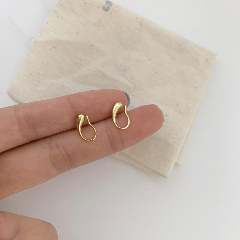 Origin Summer Minimalist Metal Waterdrop Twisted Stud Earrings for Women Korean Fashion Irregular Earrings Party Jewellery
Origin Summer Minimalist Metal Waterdrop Twisted Stud Earrings for Women Korean Fashion Irregular Earrings Party Jewellery