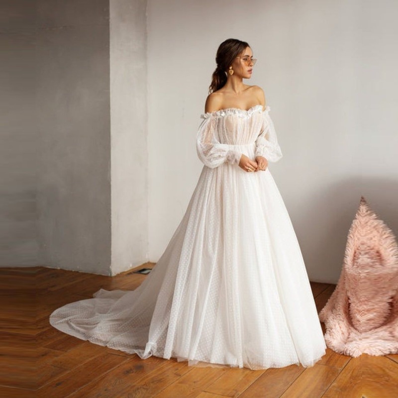 Bohemian Puffy Polka Dot Tulle Wedding Dress 2022 Lace Off The Shoulder Puff Sleeves Floor Length Beach Ivory Bridal Gown Vestidos De Noiva