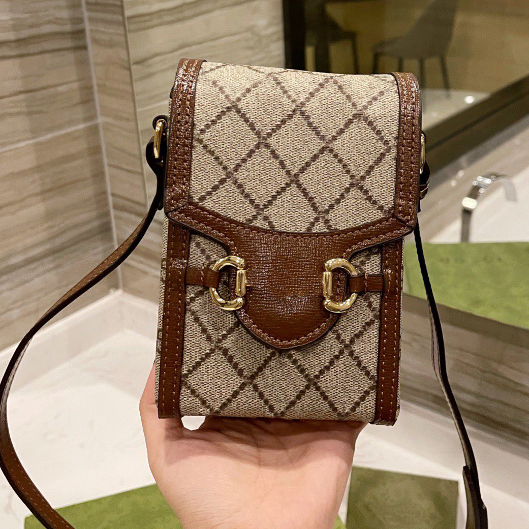 Chip bag shoulder Mobile phone Bags Luxurys Top designers Lady high Quality 2022 Women handbag Fashion handbags mother cossbody Rabbit wallet totes printing purse, No bags
Chip bag shoulder Mobile phone Bags Luxurys Top designers Lady high Quality 2022 Women handbag Fashion handbags mother cossbody Rabbit wallet totes printing purse, No bags