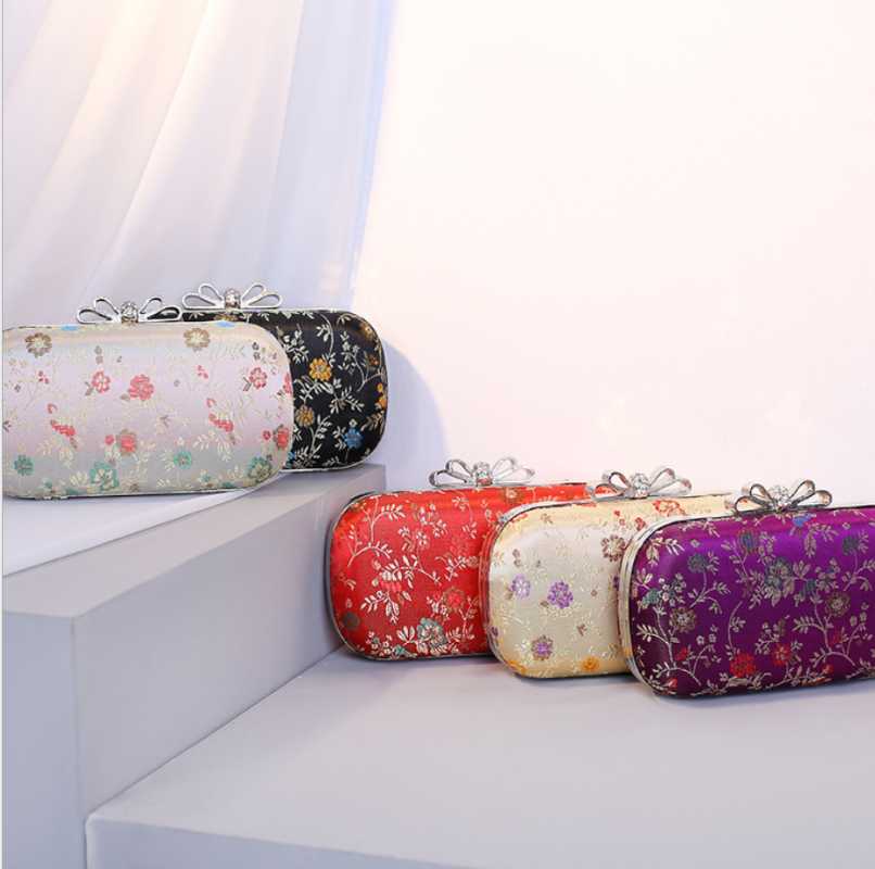 XIYUAN Women wedding party silk flower Evening bags Handbags and Purses bridal Clutch Ladies Metal Clutches Chain Shoulder Bag, Color same picture
XIYUAN Women wedding party silk flower Evening bags Handbags and Purses bridal Clutch Ladies Metal Clutches Chain Shoulder Bag, Color same picture