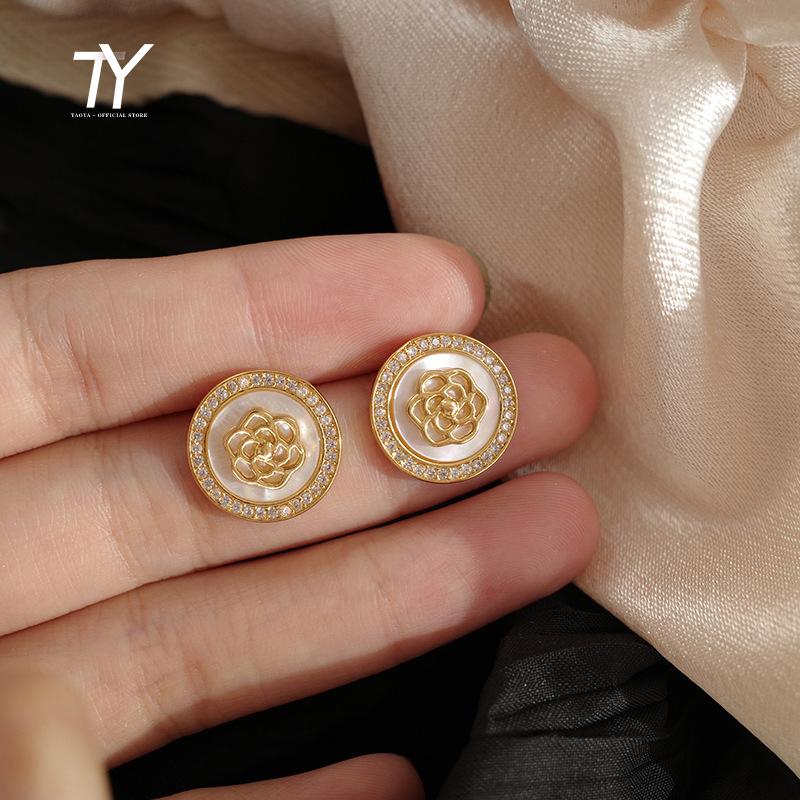 High Feeling Shell Flower Geometric Round Earrings For Woman 2020 New Fashion Korean Jewelry Luxury Girl's Unusual Earrings
High Feeling Shell Flower Geometric Round Earrings For Woman 2020 New Fashion Korean Jewelry Luxury Girl's Unusual Earrings