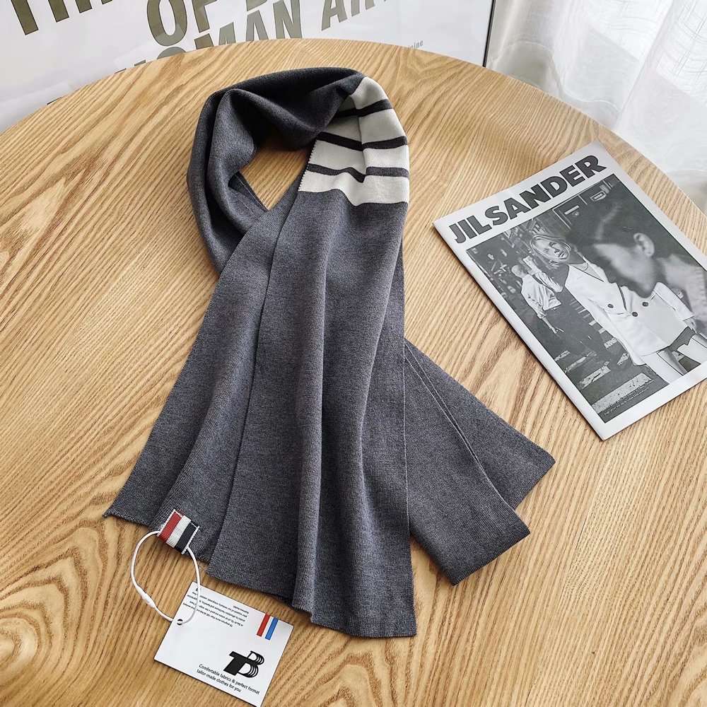High qualityHigh qualityFour bar knitted scarf TB wind contrast couple's wool neck, Blue;gray
High qualityHigh qualityFour bar knitted scarf TB wind contrast couple's wool neck, Blue;gray