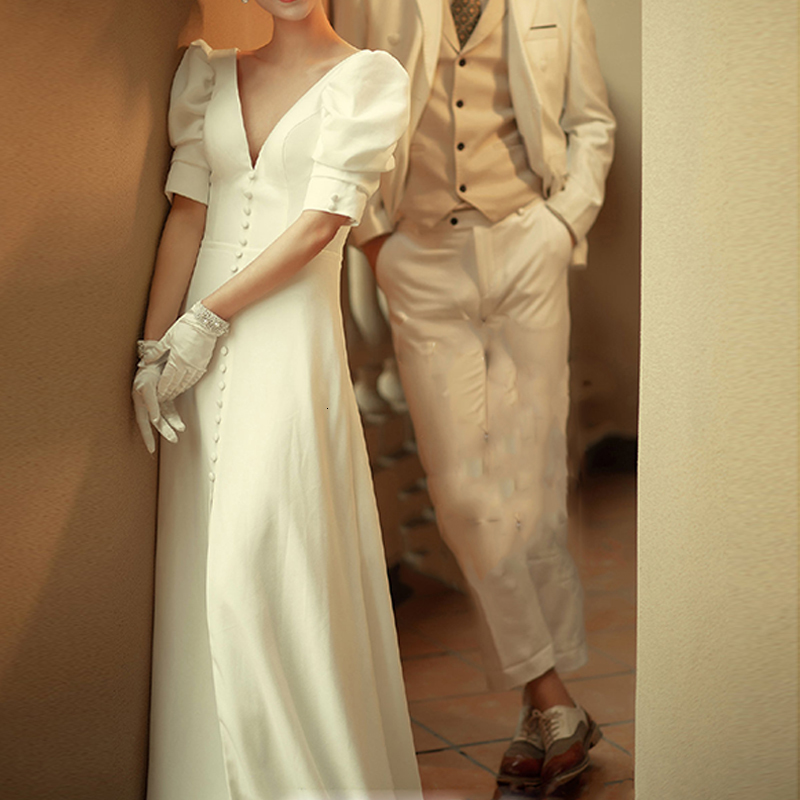 2021 New Satin Sexy Decote v Dressed Novia Robe Mari e Formal Wedding Dress LXL9, Same as pictures
2021 New Satin Sexy Decote v Dressed Novia Robe Mari e Formal Wedding Dress LXL9, Same as pictures