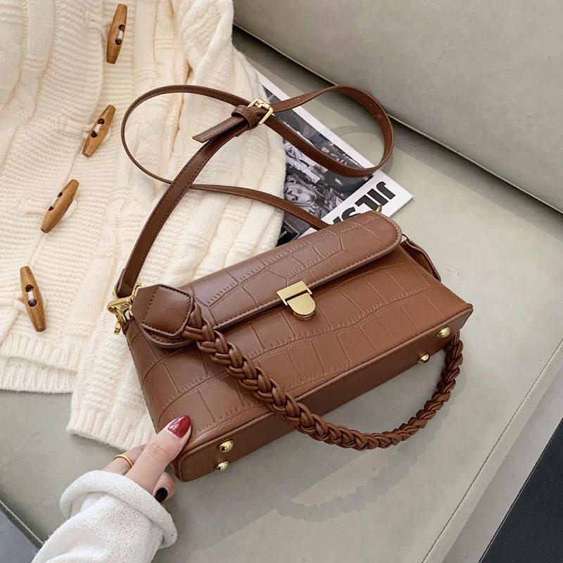 Simple Pu Leather Shoulder Bags for Women New Winter Trend Design Crossbody Bag Fashion Female Armpit Handbags, Beige
Simple Pu Leather Shoulder Bags for Women New Winter Trend Design Crossbody Bag Fashion Female Armpit Handbags, Beige