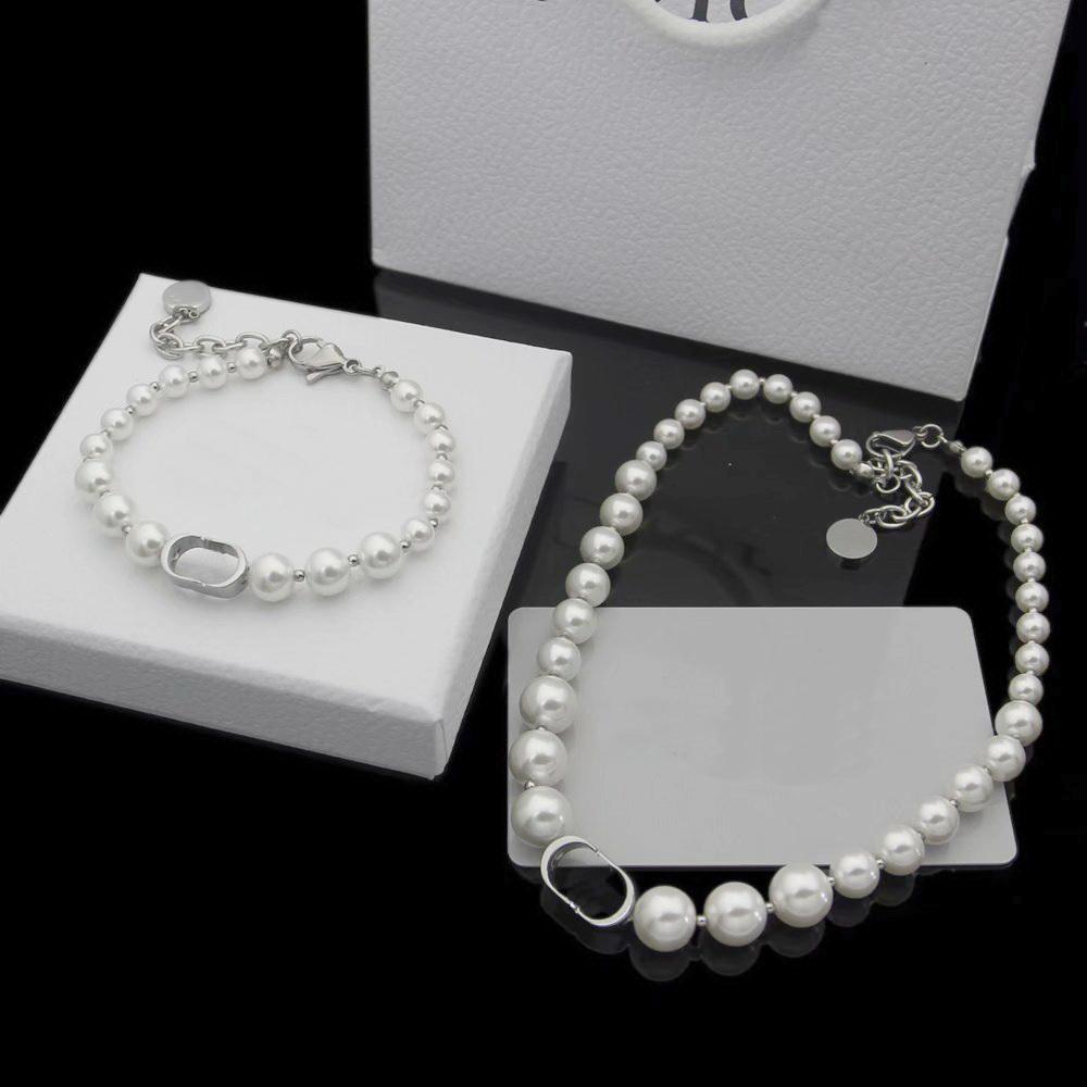 Europe America Fashion Jewelry Sets Women Lady Titanium steel Natural White Pearl Chain Necklaces Bracelets With D Letter Pendant, Silver
Europe America Fashion Jewelry Sets Women Lady Titanium steel Natural White Pearl Chain Necklaces Bracelets With D Letter Pendant, Silver