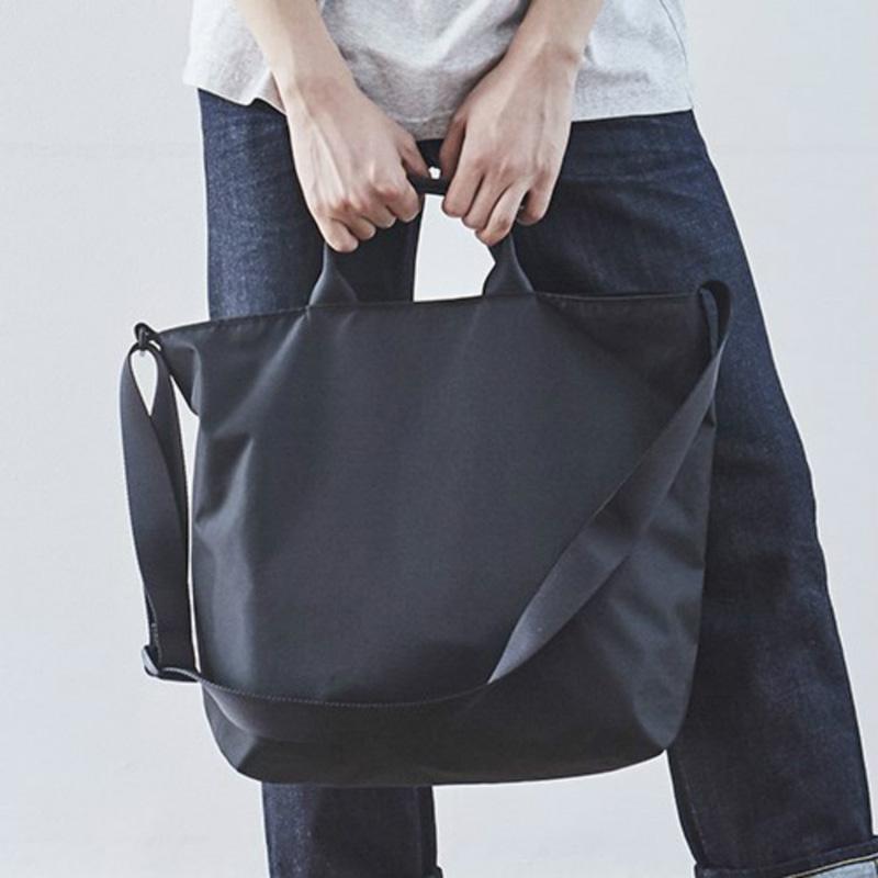 Solid Color Women Handbags High-Quality Nylon Fitness Bag Casual Women's Travel Shoulder Crossbody Bags Female Tote Bag, Black
Solid Color Women Handbags High-Quality Nylon Fitness Bag Casual Women's Travel Shoulder Crossbody Bags Female Tote Bag, Black