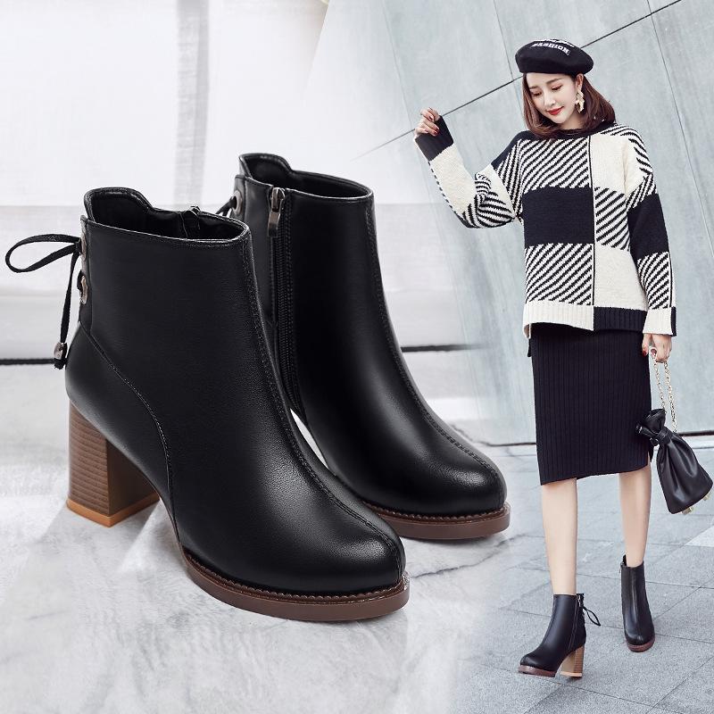 Platform boots woman back lace-up wood chunky high heels botas solid leather brief round toe short ankle botines footwear 2020, Black
Platform boots woman back lace-up wood chunky high heels botas solid leather brief round toe short ankle botines footwear 2020, Black