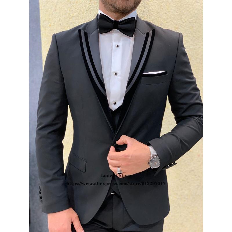 Men's Suits & Blazers Classic Peaked Lapel Mens Wedding Groom Slim Tuxedo Formal Business Blazer 3 Piece Sets Costume Homme (Jacket+Vest+Pan, Gray
Men's Suits & Blazers Classic Peaked Lapel Mens Wedding Groom Slim Tuxedo Formal Business Blazer 3 Piece Sets Costume Homme (Jacket+Vest+Pan, Gray